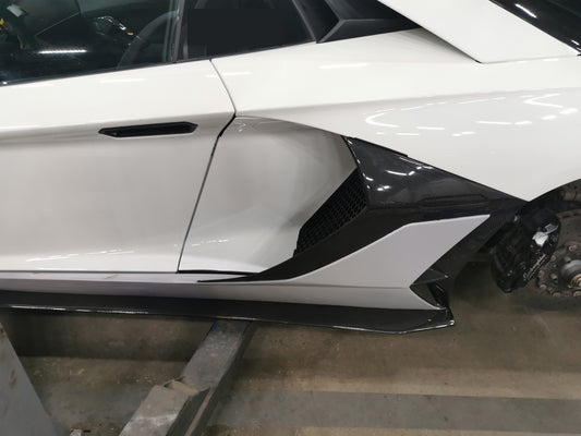2019 Lamborghini Aventador SVJ Side Skirts Carbon fiber Replacement Style
